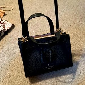 Kate spade crossbody with keychain/toggle charm!
